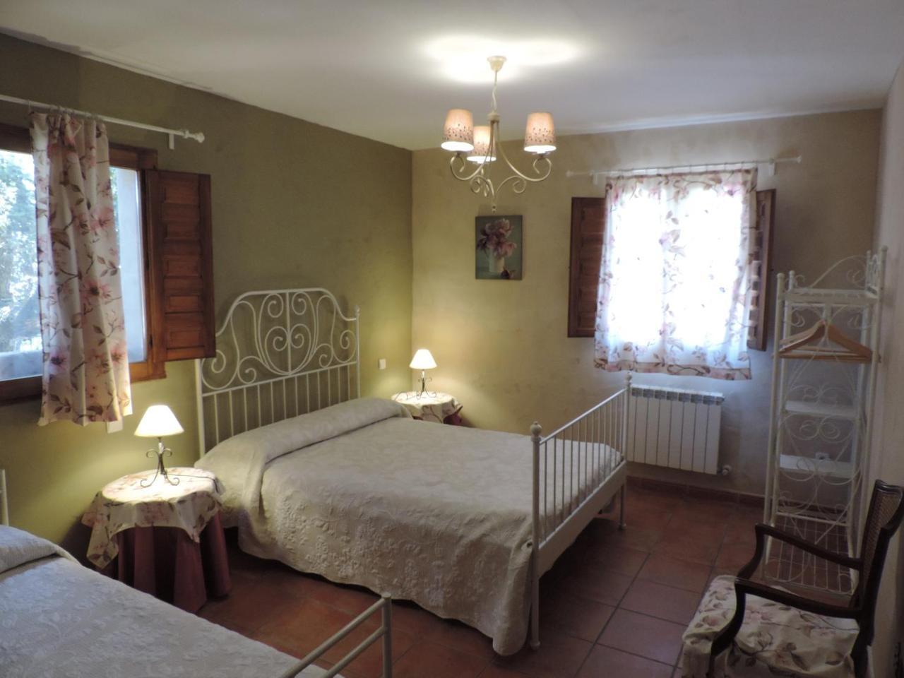 Pensjonat La Casa Del Cartero Pablo Saldana de Ayllon Zewnętrze zdjęcie