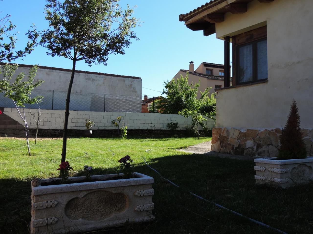 Pensjonat La Casa Del Cartero Pablo Saldana de Ayllon Zewnętrze zdjęcie