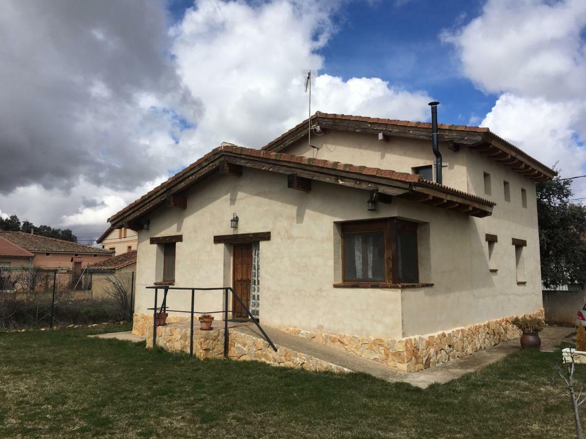 Pensjonat La Casa Del Cartero Pablo Saldana de Ayllon Zewnętrze zdjęcie